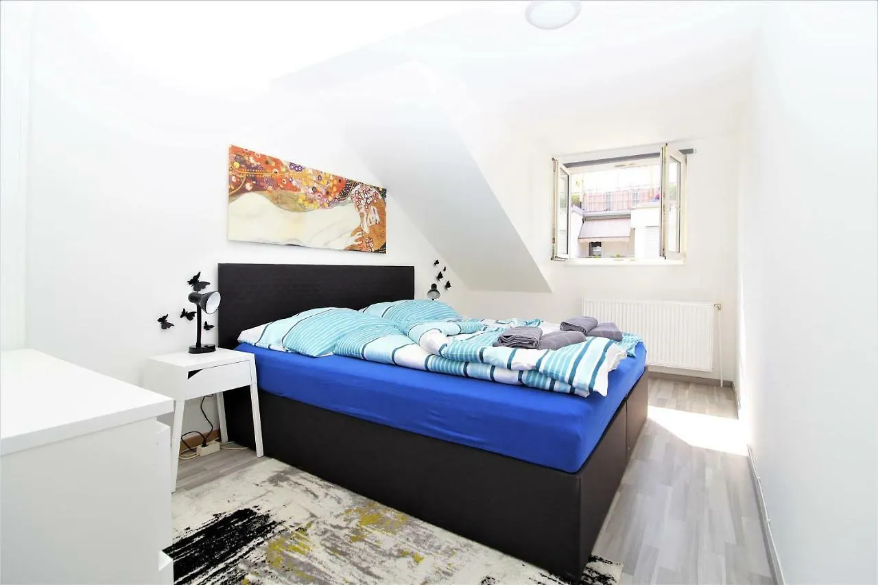 Gold: Penthouse Apartment Volkertmarkt Vienna