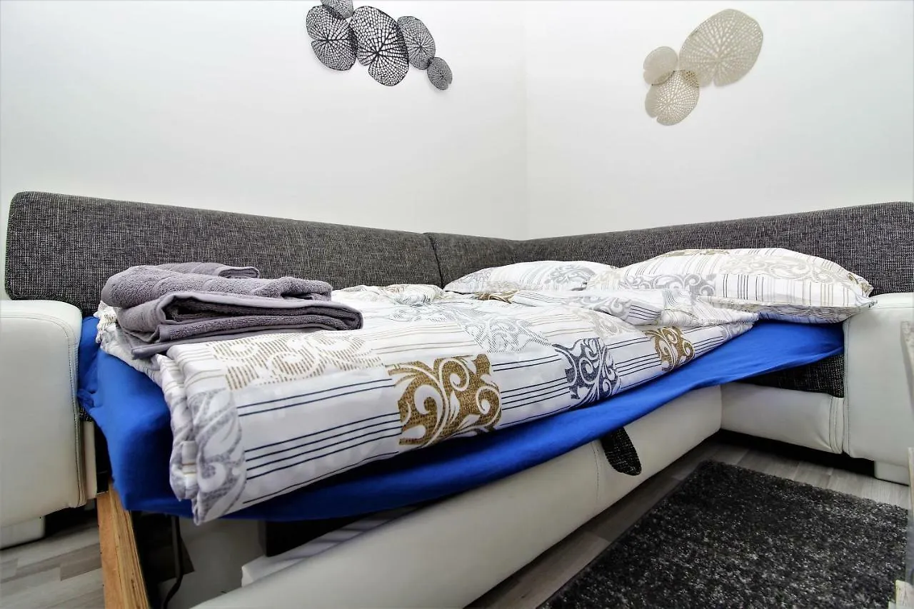 Gold: Penthouse Apartment Volkertmarkt Vienna