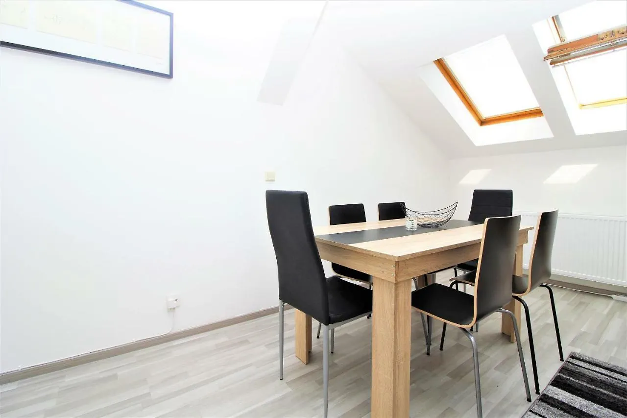 Gold: Penthouse Apartment Volkertmarkt Vienna Austria